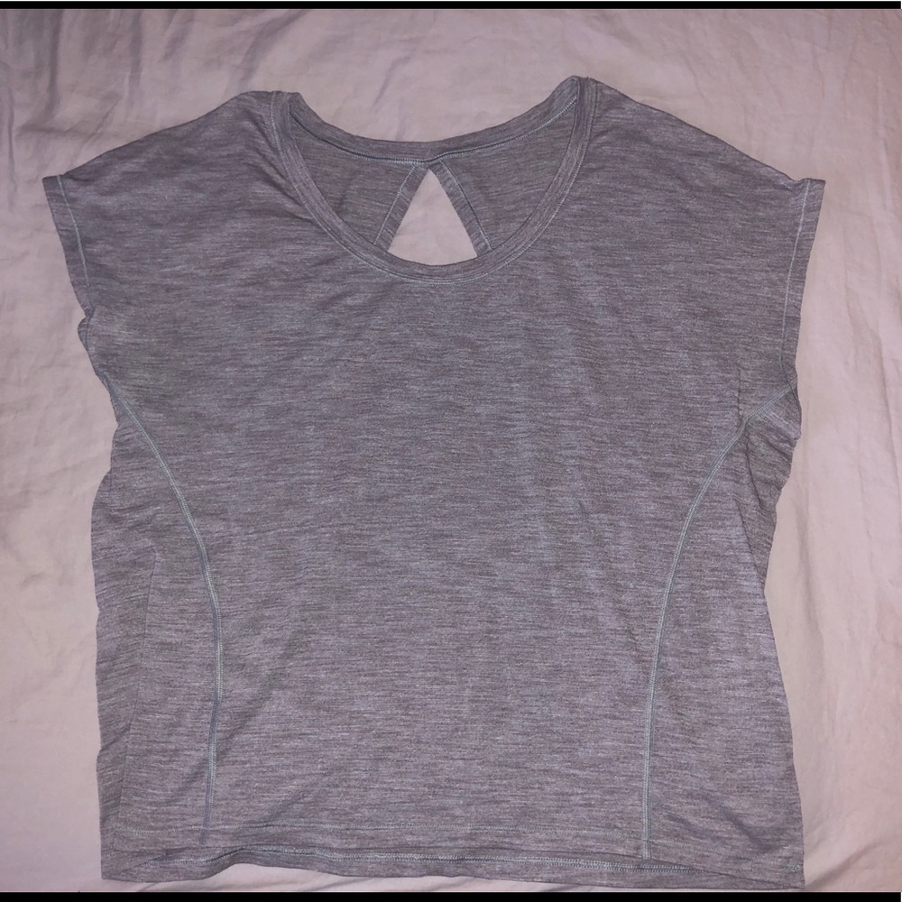 LULULEMON WORKOUT TOP